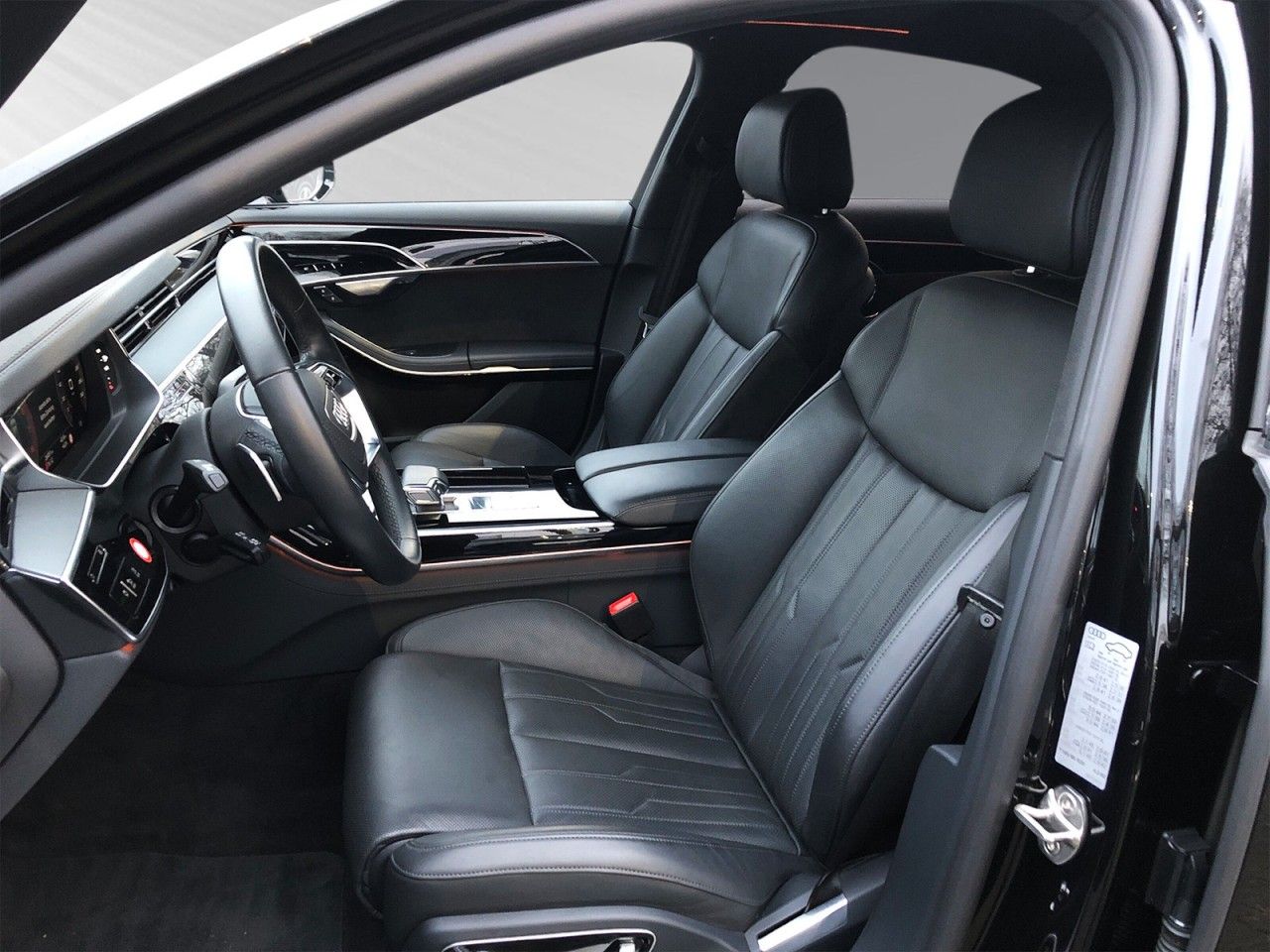Audi A8 60TFSI quattro tiptronic - Samsaru's Car Outlet