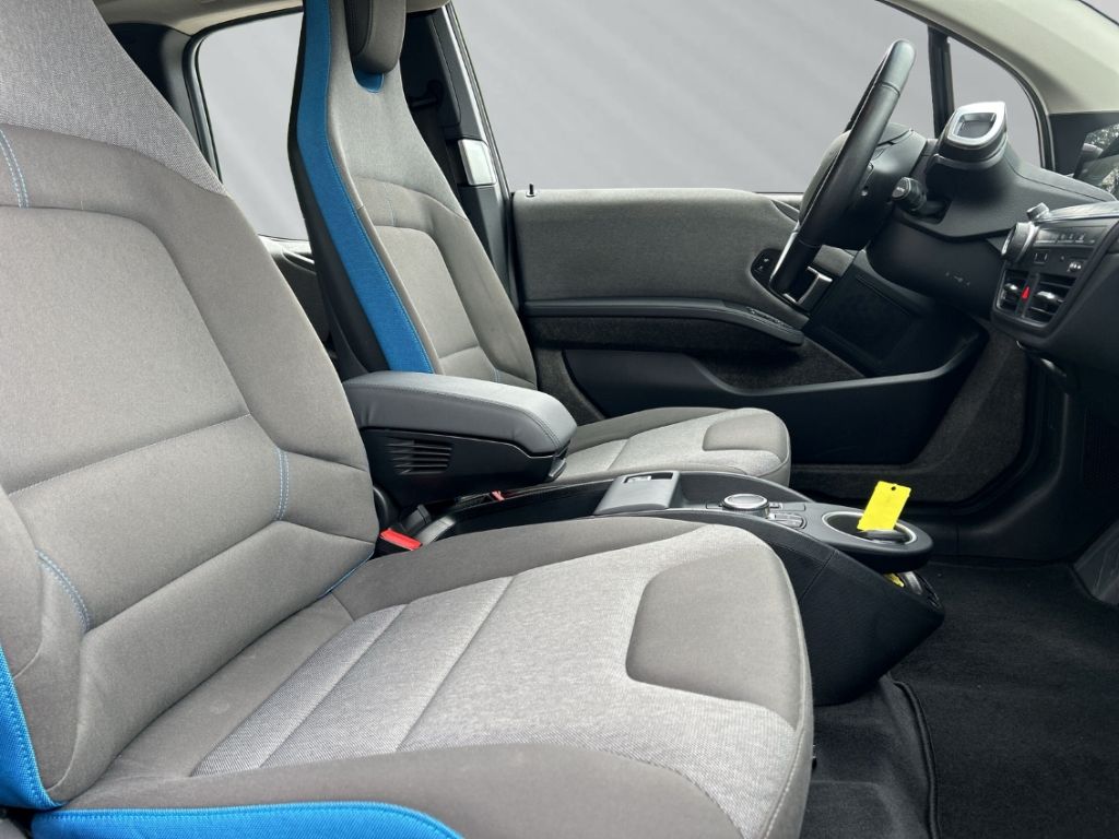 BMW i3 120Ah - Samsaru's Car Outlet