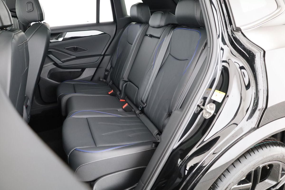 Volkswagen Tiguan TDI DSG 4M R-LINE Black, 20-Zoll, Pano, L
