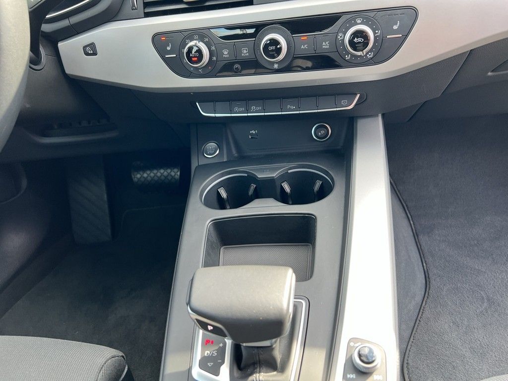 Audi A4 Avant 35 TFSI S tronic - Samsaru's Car Outlet