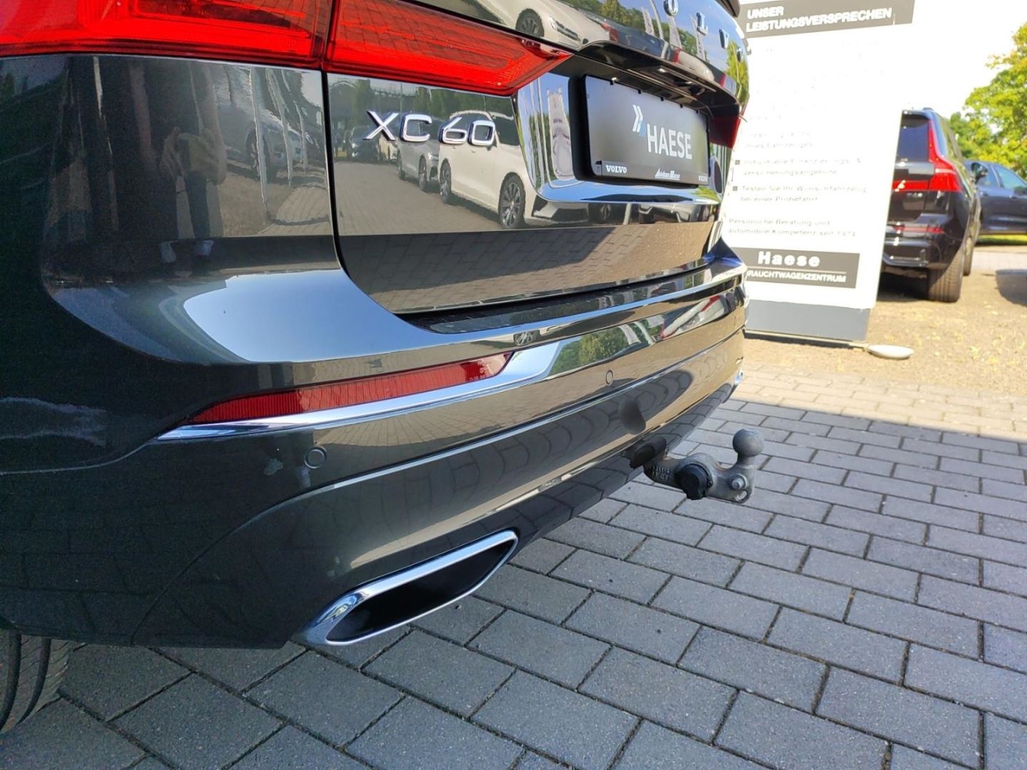 Volvo XC60 T8 Inscription Recharge Plug-In Hybrid AWD - Samsaru's Car Outlet