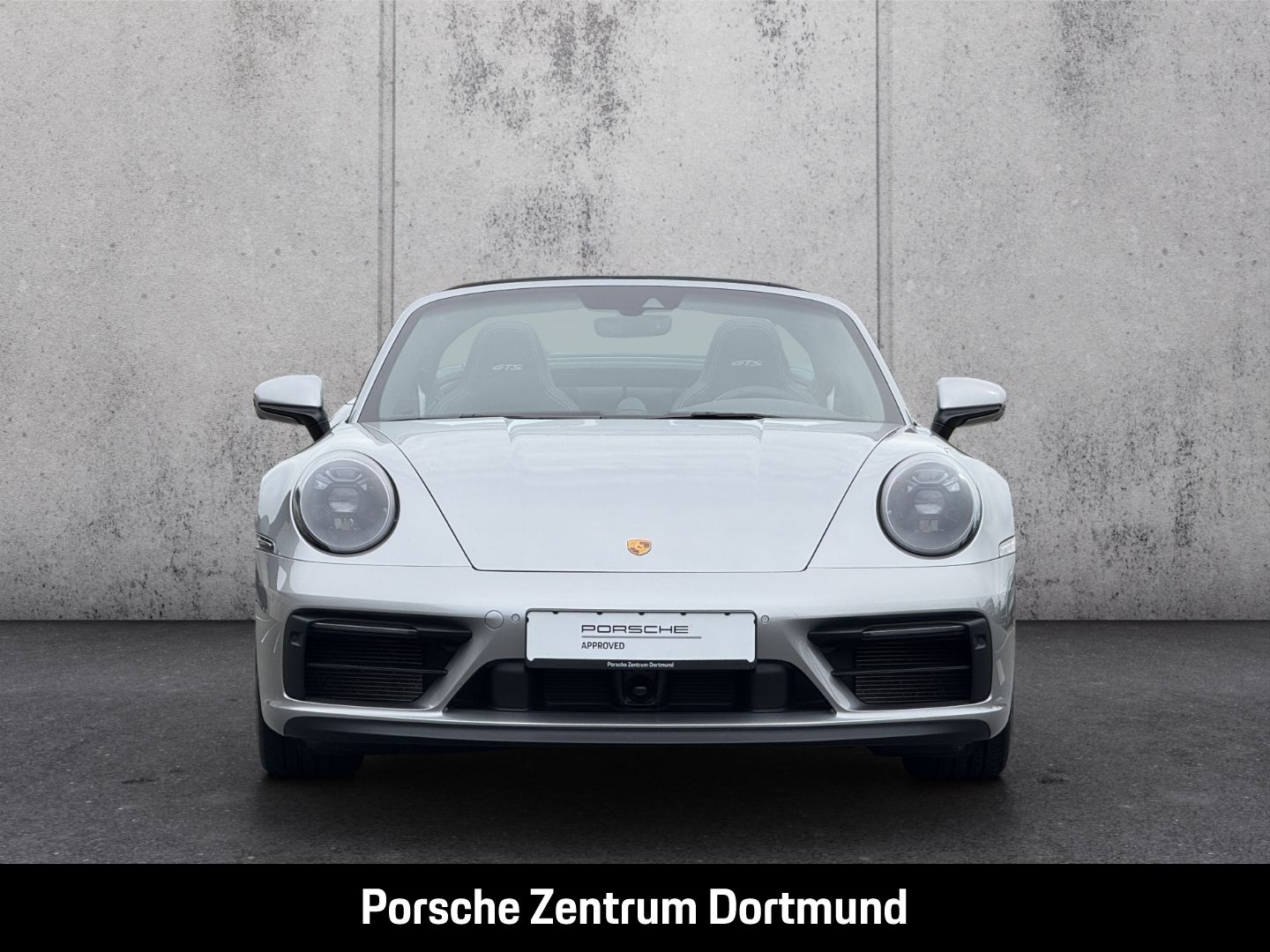 Porsche 992 911 Targa 4 GTS BOSE Sportabgasanlage LED