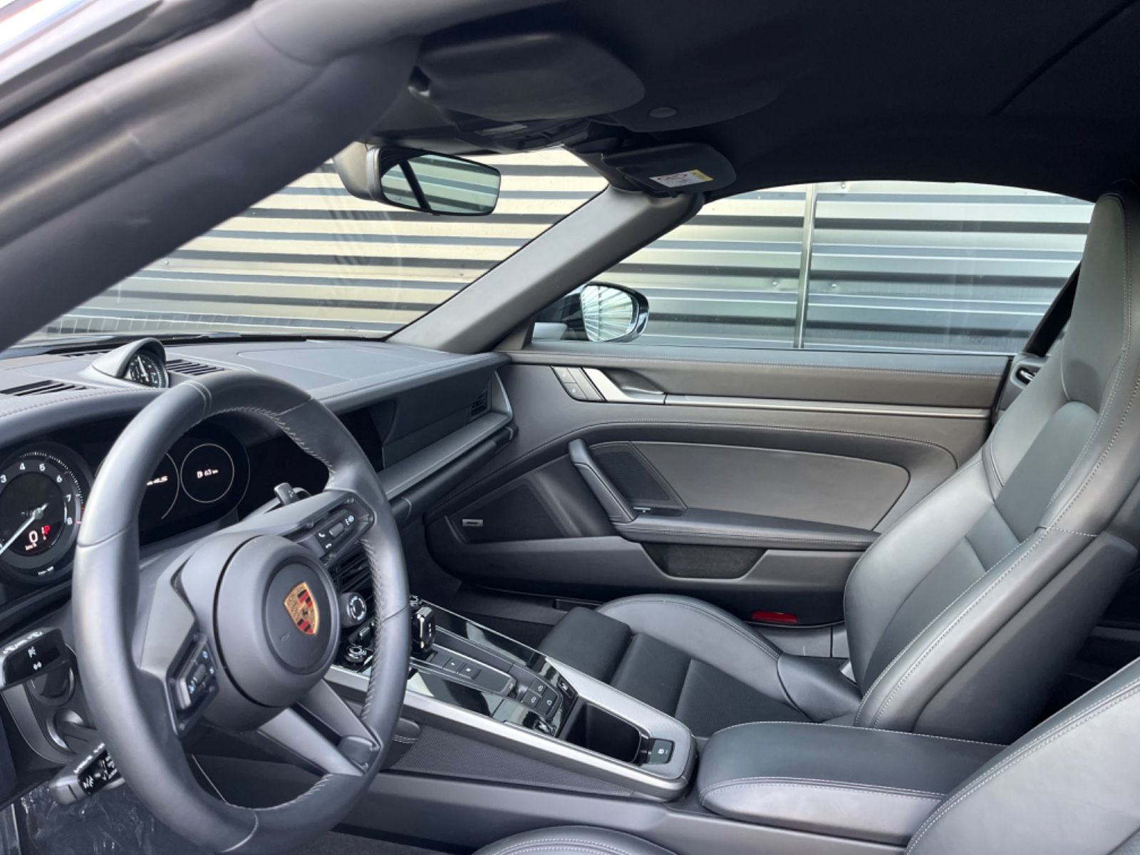 Porsche 911-992  Carrera 4 S CABRIO-ABGAS-CHRONO-NP: 187