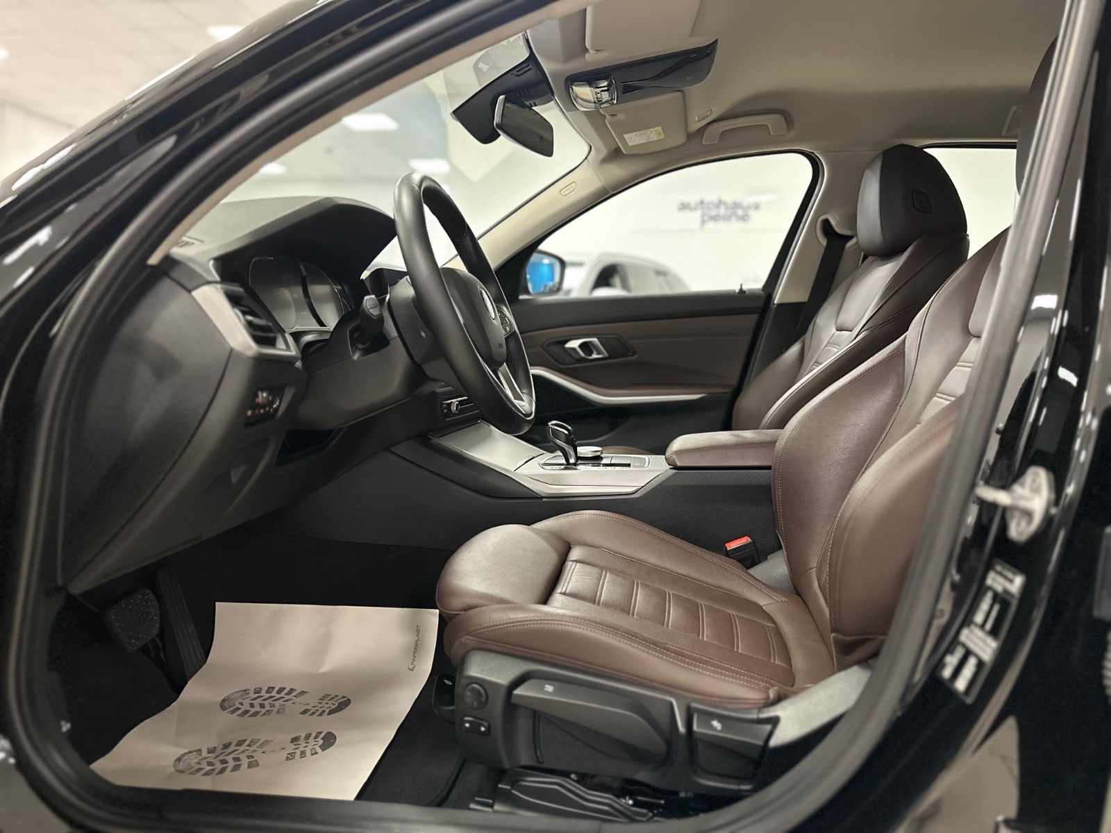 BMW 320d LivCP+ - Samsaru's Car Outlet