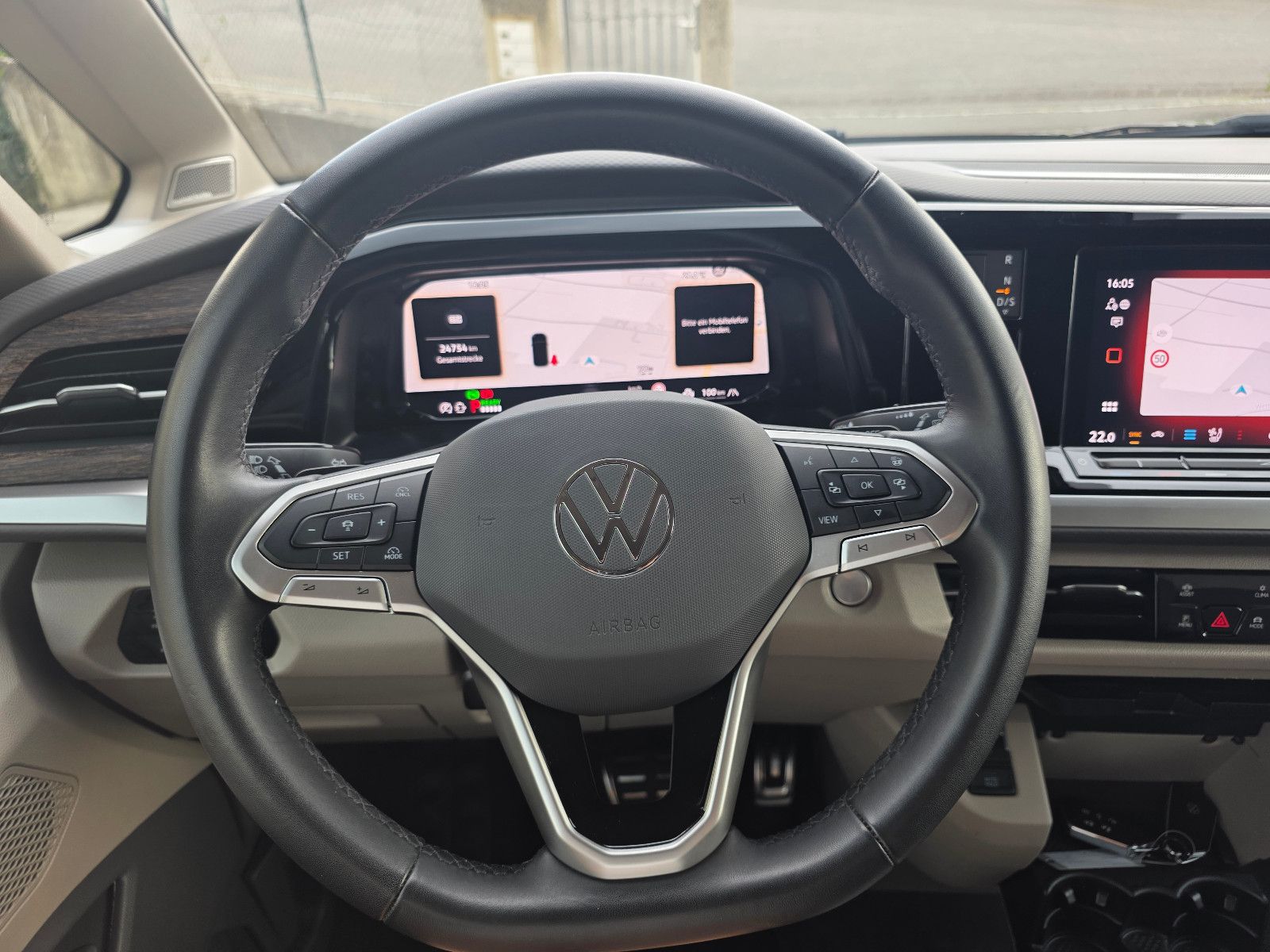 Volkswagen Multivan Style eHybrid 4M AHK Sitzbelüf NP:103T€