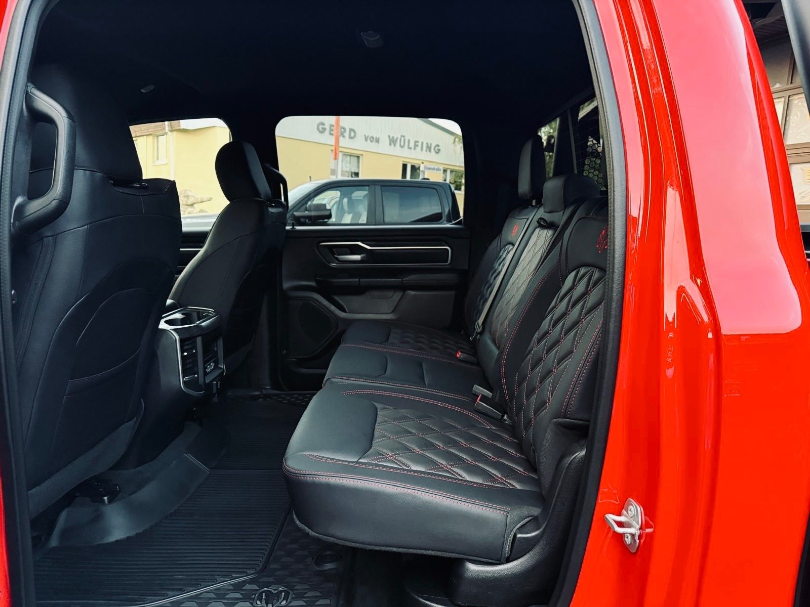 Dodge V8*SPORT*LIFT*4X4*AHK*LED*OFFROAD*NAVI*GARANTIE