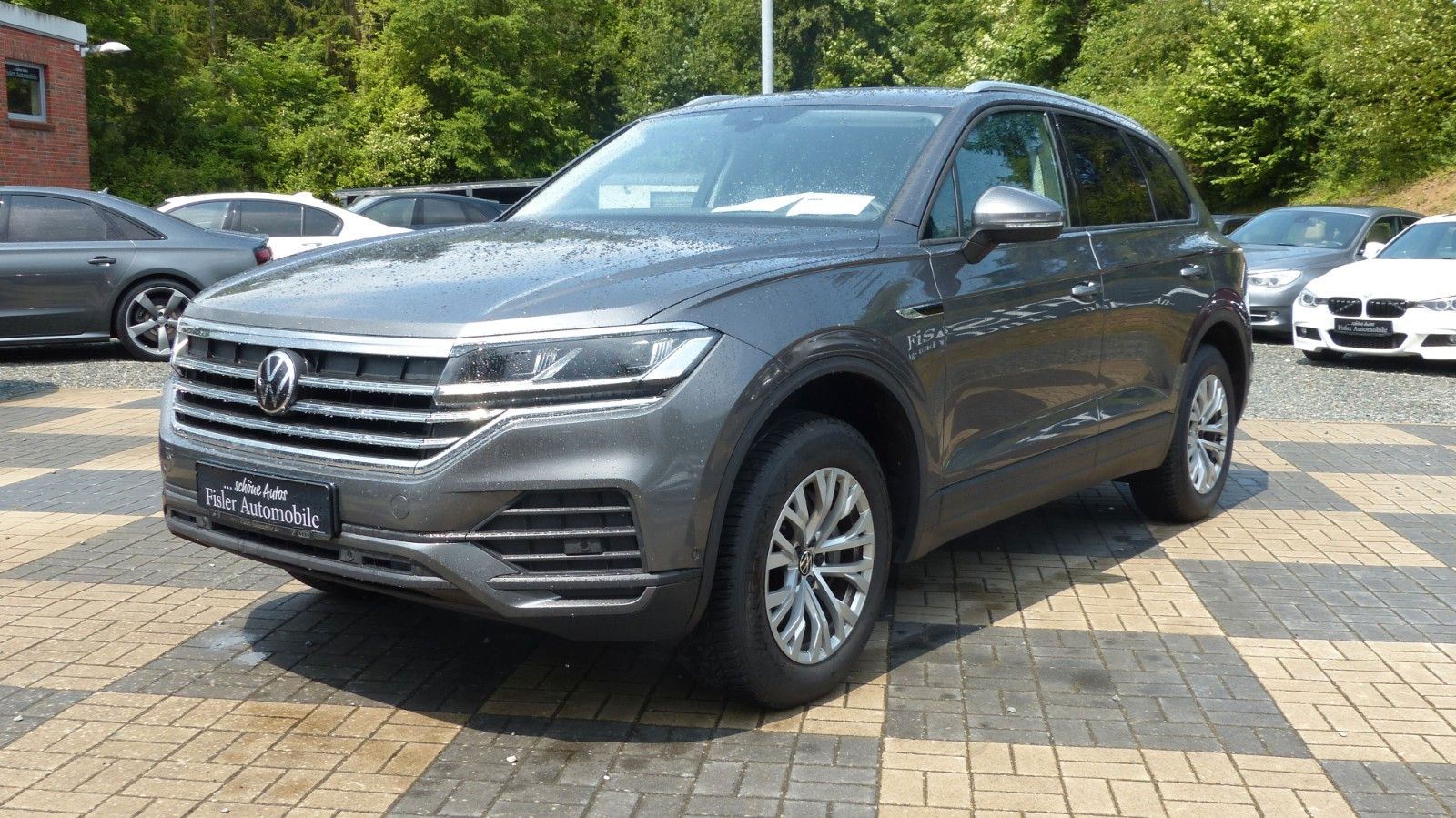 Volkswagen Touareg 3.0 TDI 4 Motion - Samsaru's Car Outlet