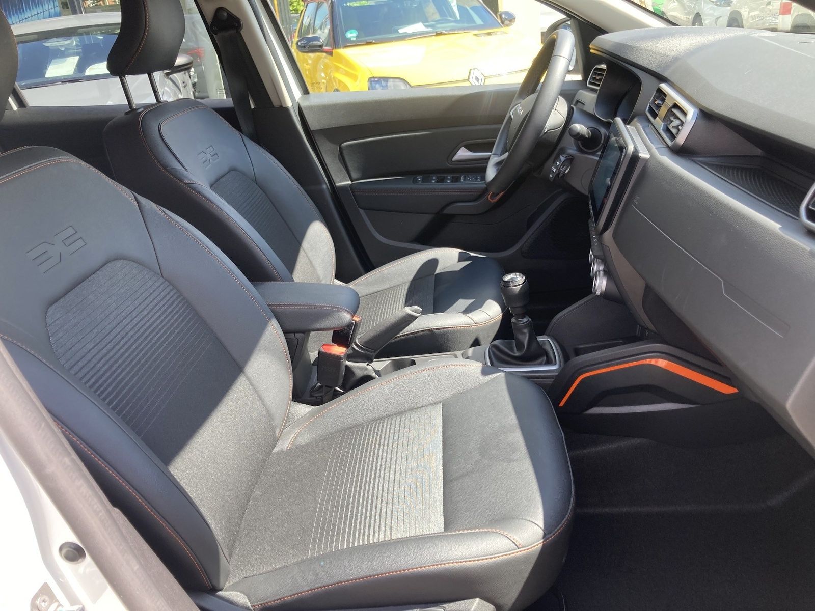 Dacia Duster Extreme TCe 130 - Samsaru's Car Outlet