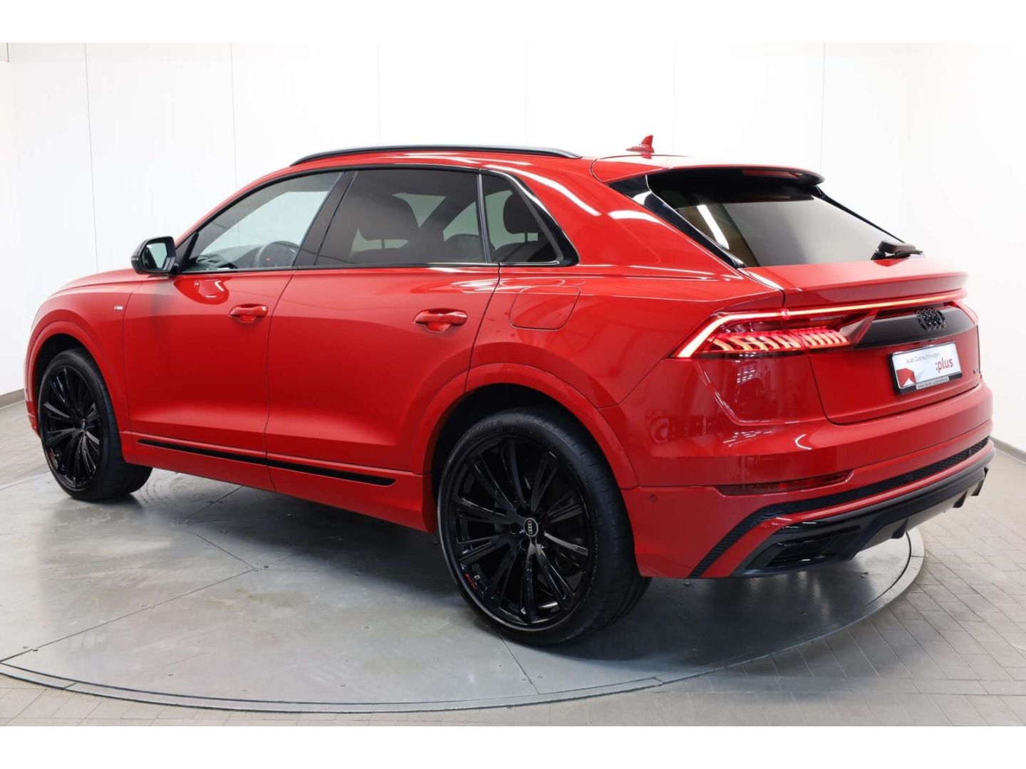 Audi Q8 55 TFSI e quattro S line