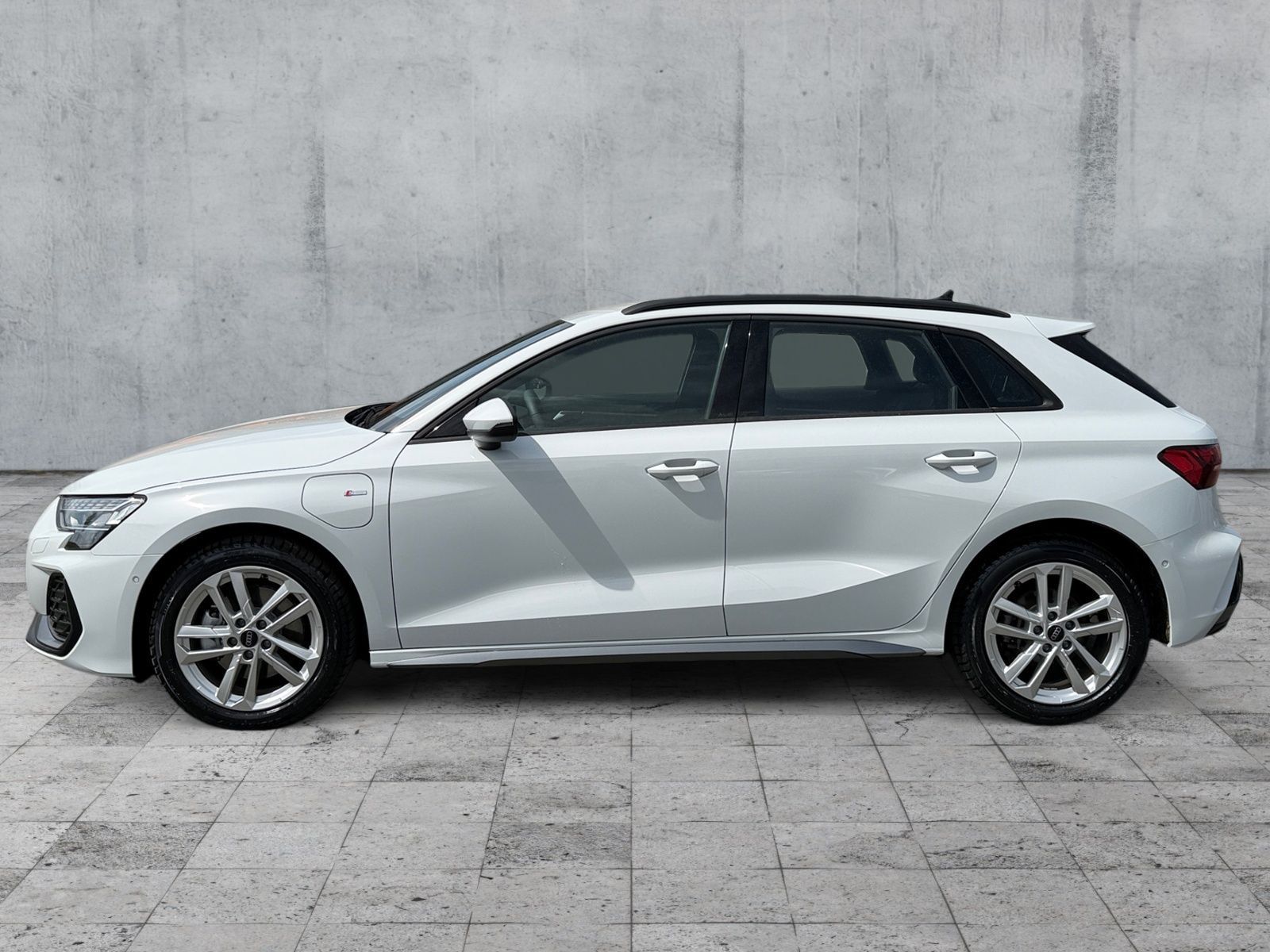 Audi A3 Sportback TFSI e S-LINE INT LED+SONOS+RFK+AHK