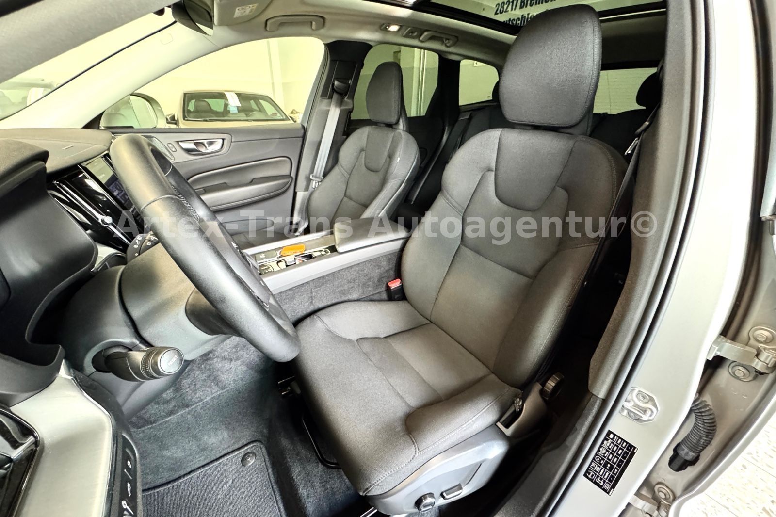 Volvo XC60 Inscription AWD/NAV/SHZ/PANO/KAMERA/AHK/H&K