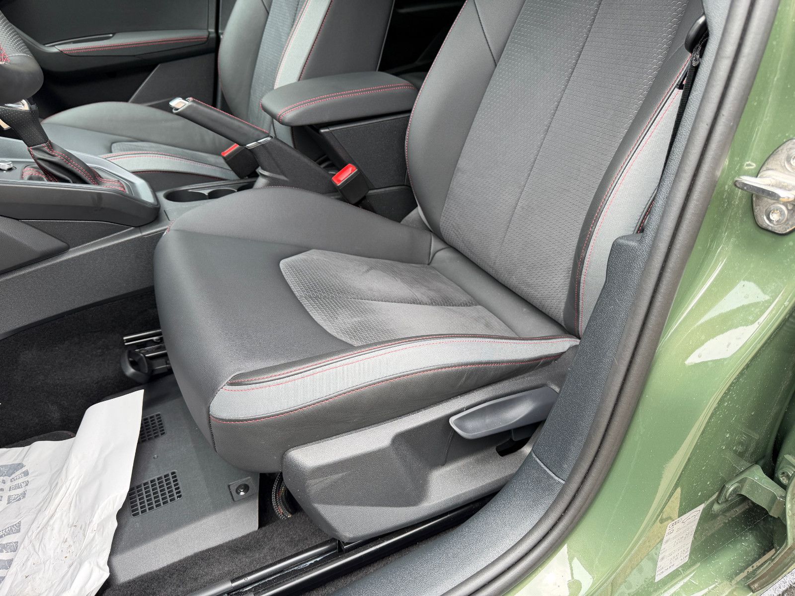 Audi A1 Sportback 40 TFSI S line, S line Plus, VOLL!!