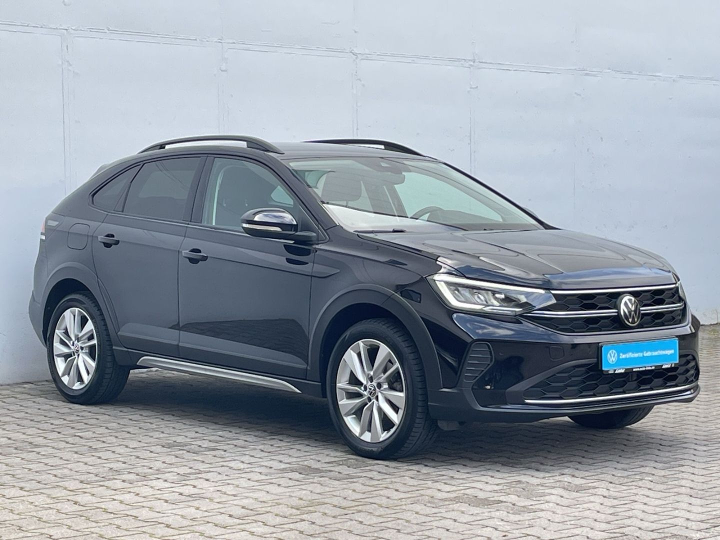 Volkswagen Taigo 1.0 TSI Life - Samsaru's Car Outlet