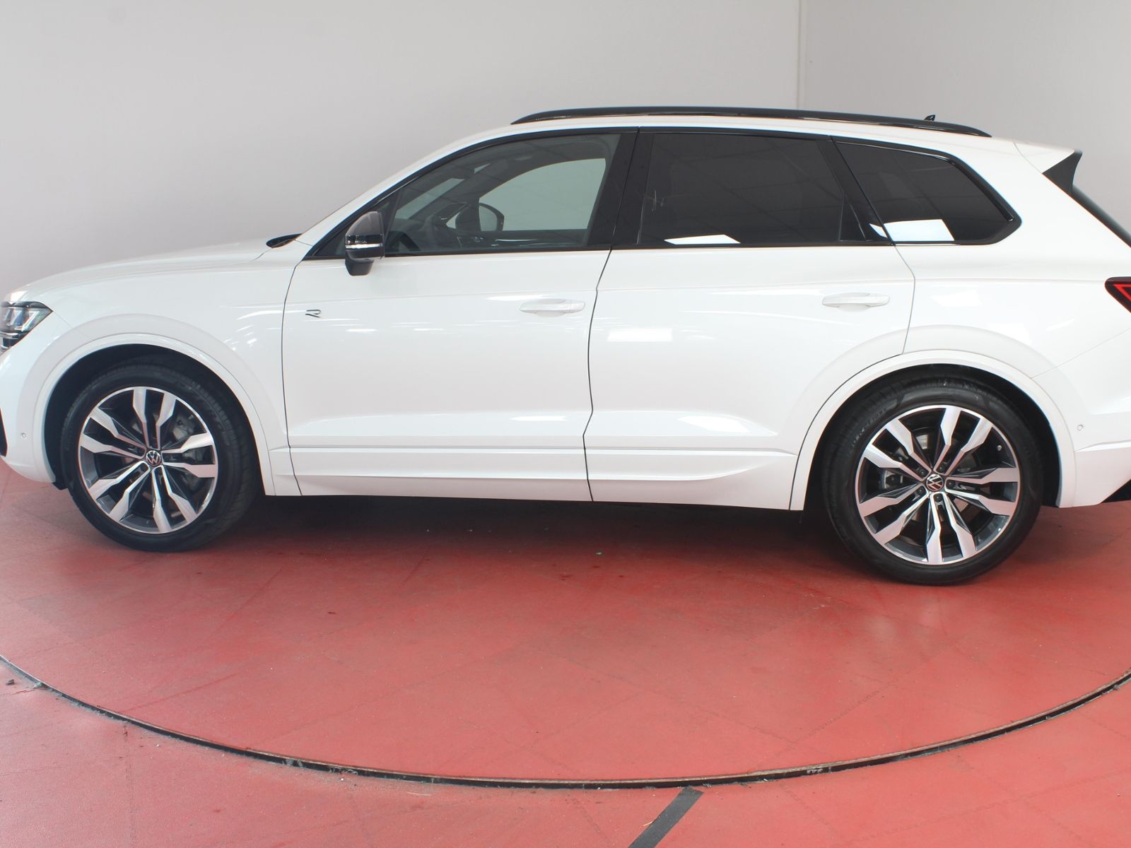 Volkswagen Touareg R-Line Black Style 3.0TDI 498,-ohne Anza