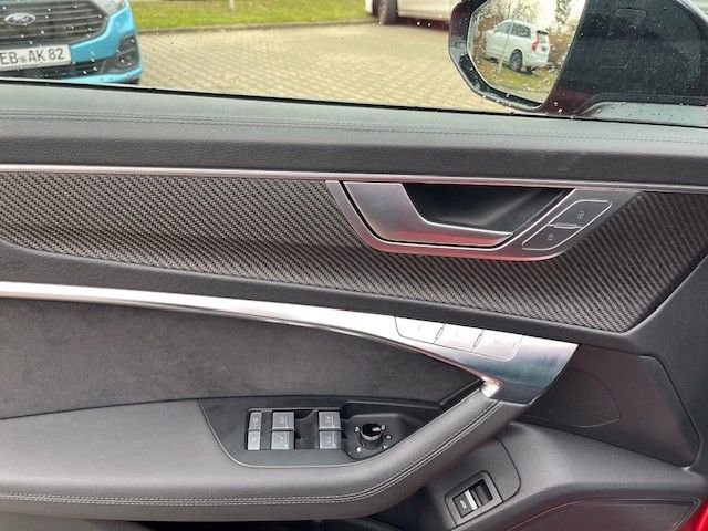 Audi RS6 RS 6 Avant 4.0 TFSI quattro RS Essentials Pa