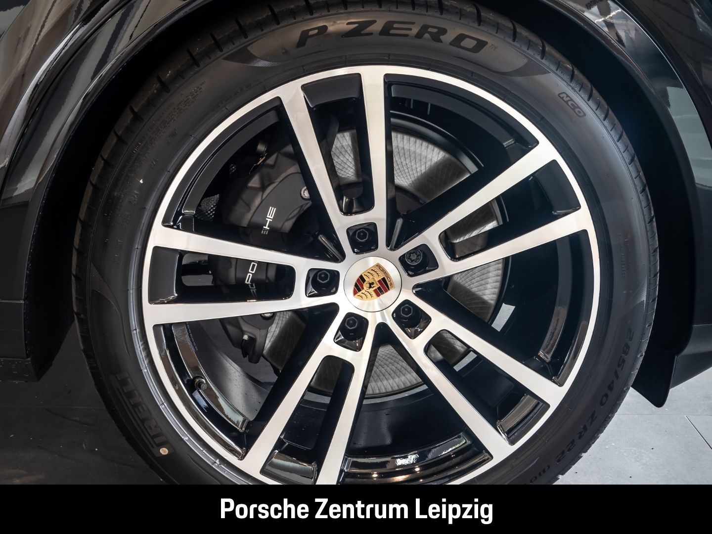 Porsche Cayenne E-Hybrid SportDesign HD-Matrix AHK HeadU
