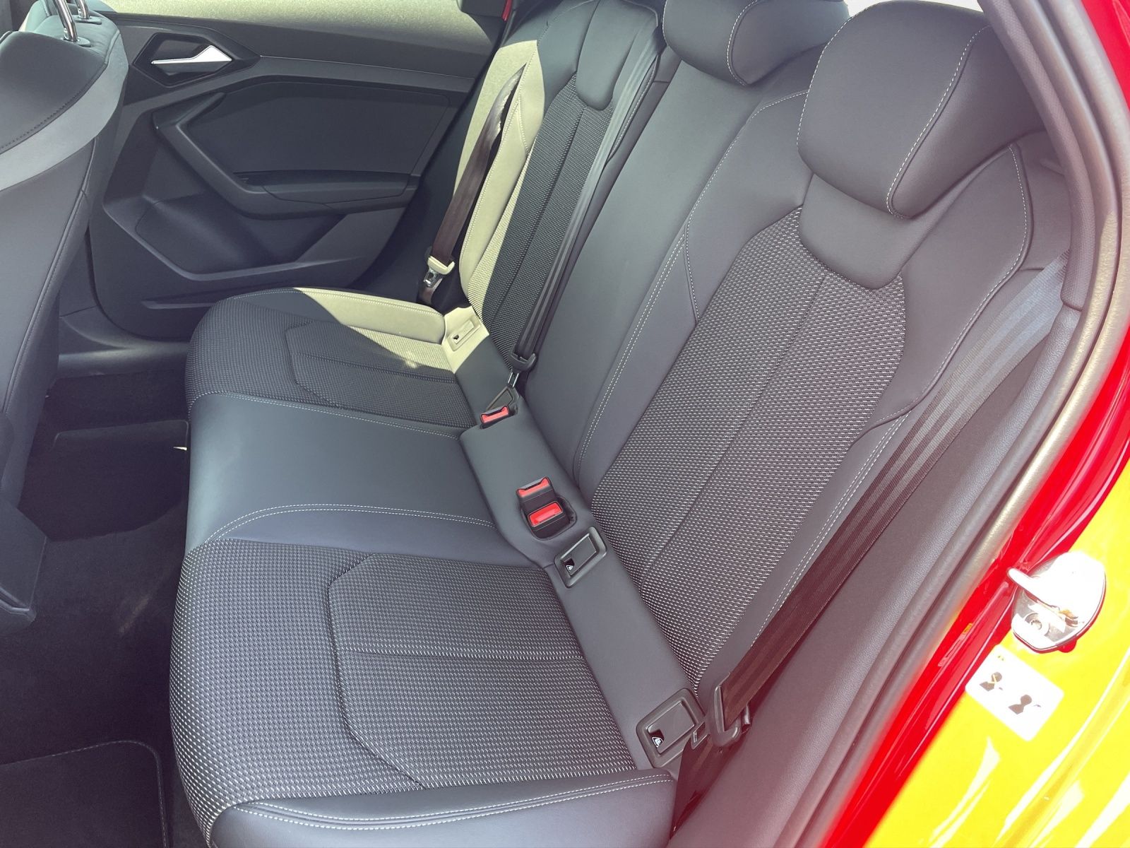 Audi A1 Sportback 25 TFSI S tronic - Samsaru's Car Outlet