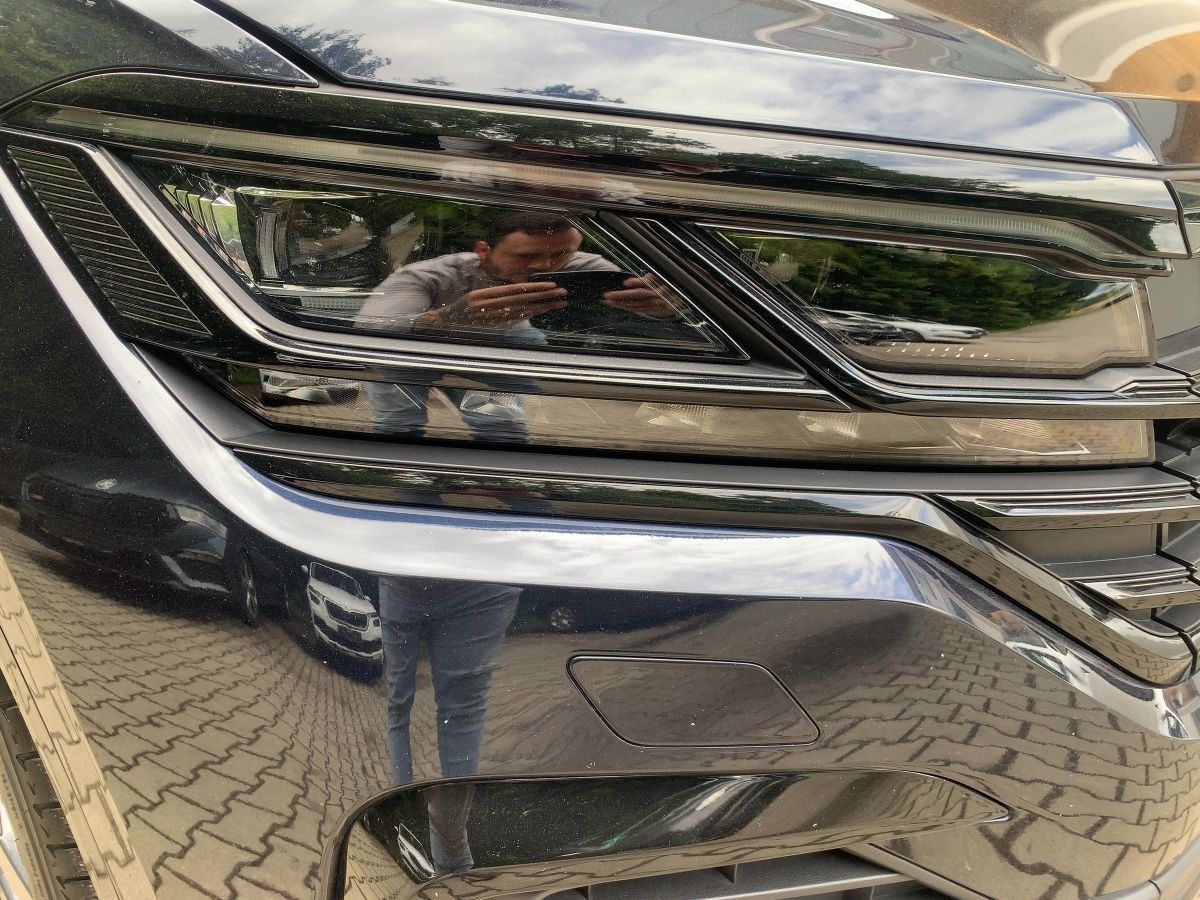 Volkswagen Touareg 3.0 TDI 4M R-LINE - Samsaru's Car Outlet