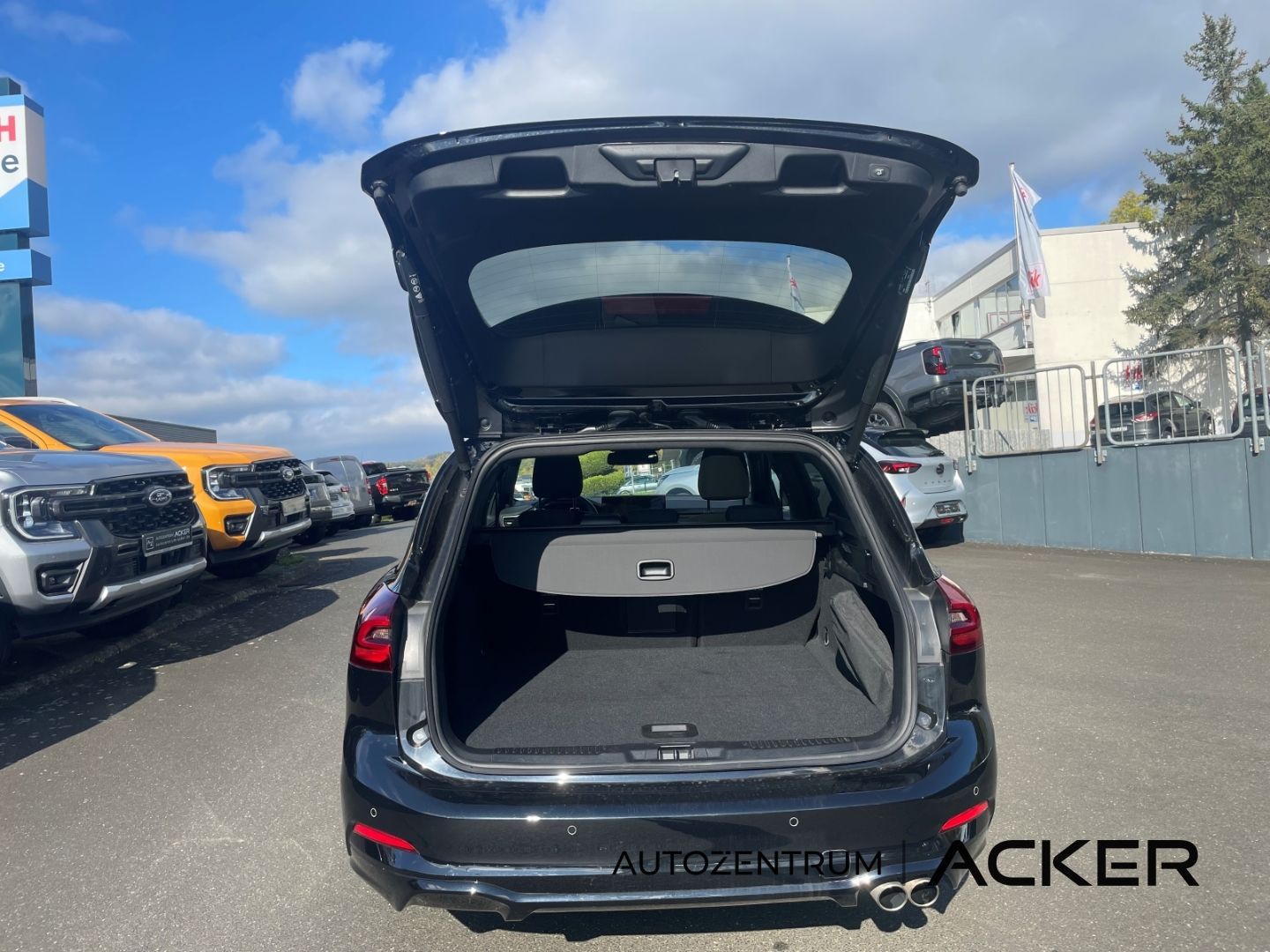 Ford Focus ST-Line X Turnier AT7 PSD/LED/aAHK -43%*