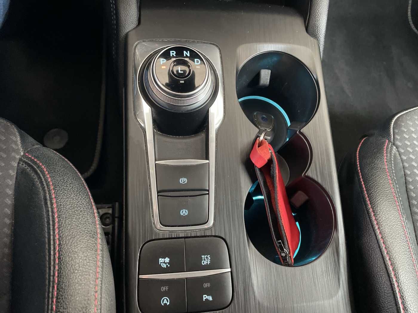 Ford Focus Turnier Aut. TITANIUM X - Samsaru's Car Outlet