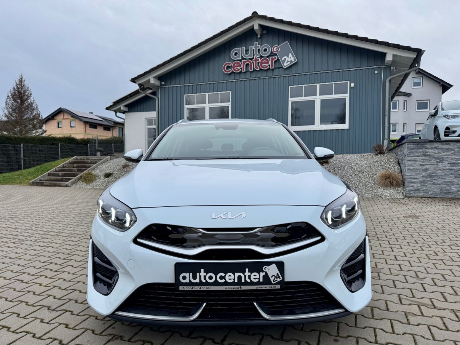 Kia cee'd - Samsaru's Car Outlet