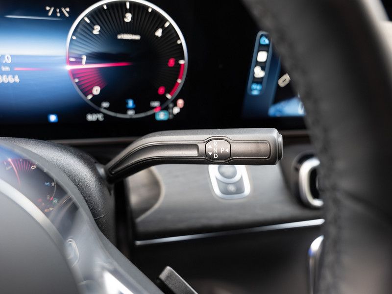 Mercedes-Benz V 300 Avantgarde - Samsaru's Car Outlet