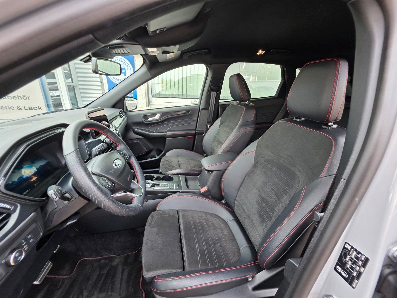 Ford Kuga Hybrid - Samsaru's Car Outlet