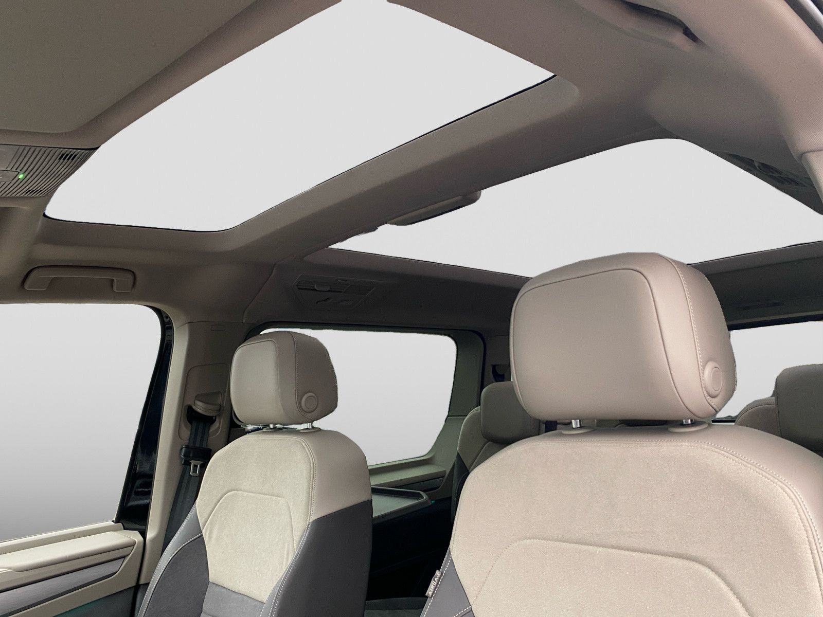 Volkswagen Multivan TDI - Samsaru's Car Outlet
