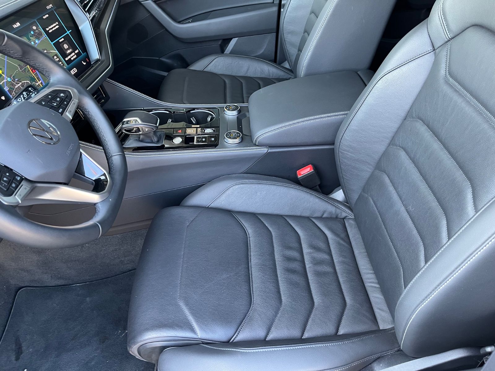 Volkswagen Touareg 3.0 TDI  4Motion Luftfahr Leder AHK LED