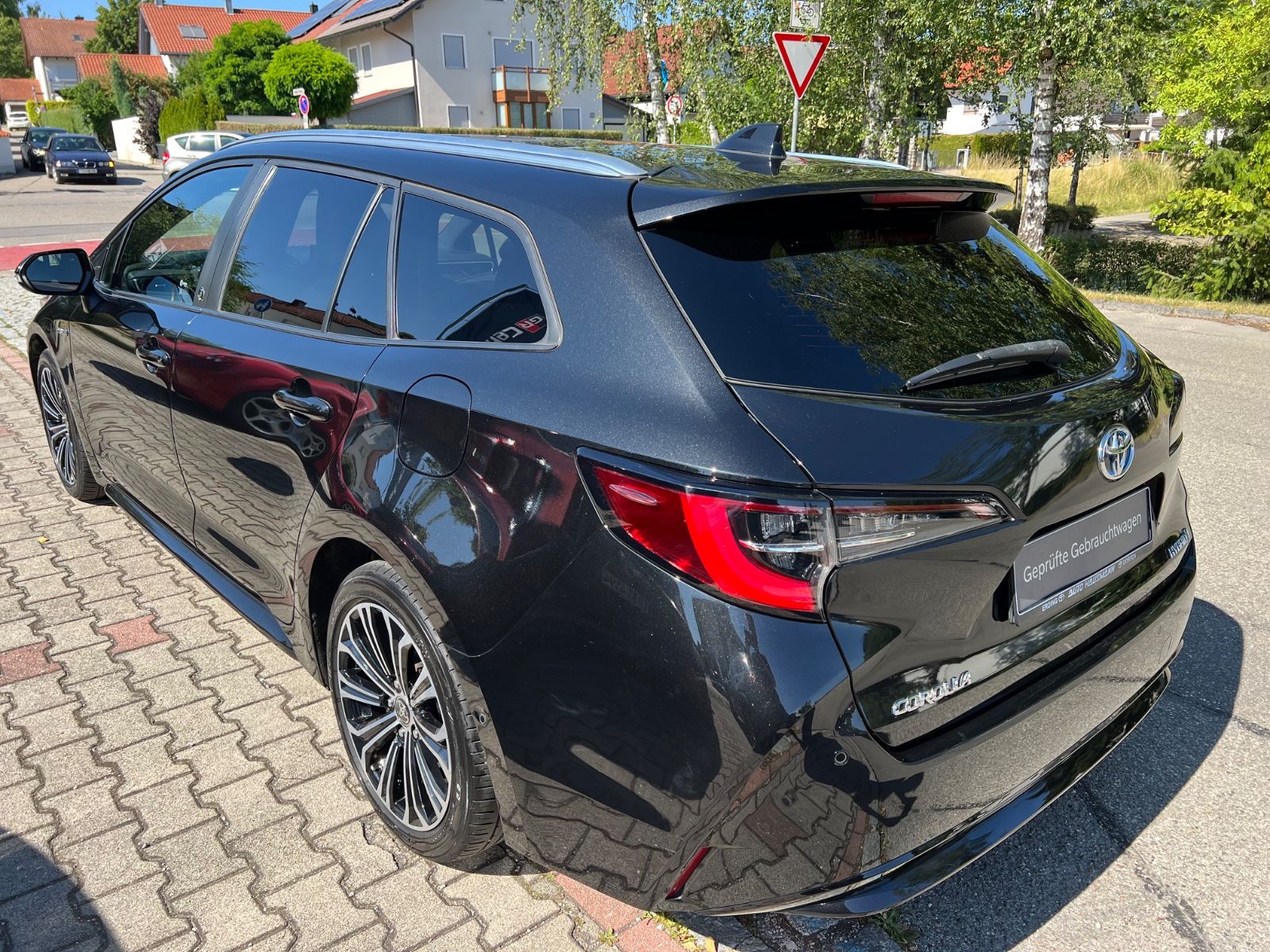 Toyota Corolla 1.8 Hybrid TeamD Touring Sports - Samsaru's Car Outlet