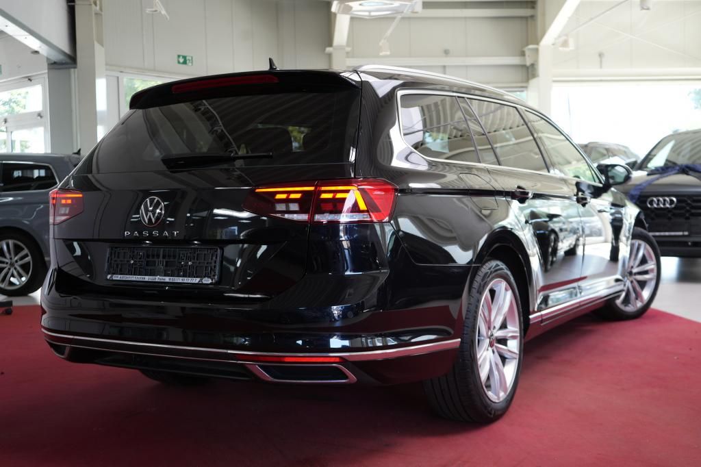 Volkswagen Passat Variant 1.5 TSI DSG Elegance - Samsaru's Car Outlet