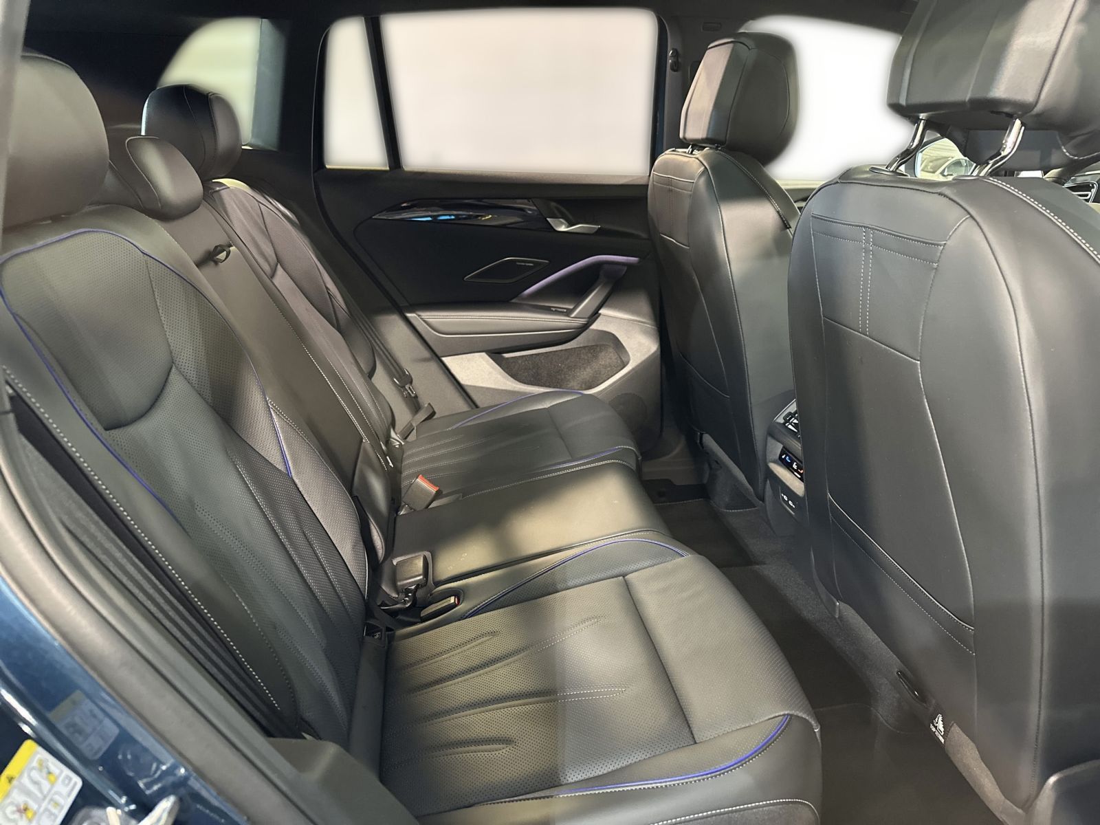 Volkswagen Tiguan 1.5 TSI eHYBRID R-LINE BLACKSTYLE MATRIX+