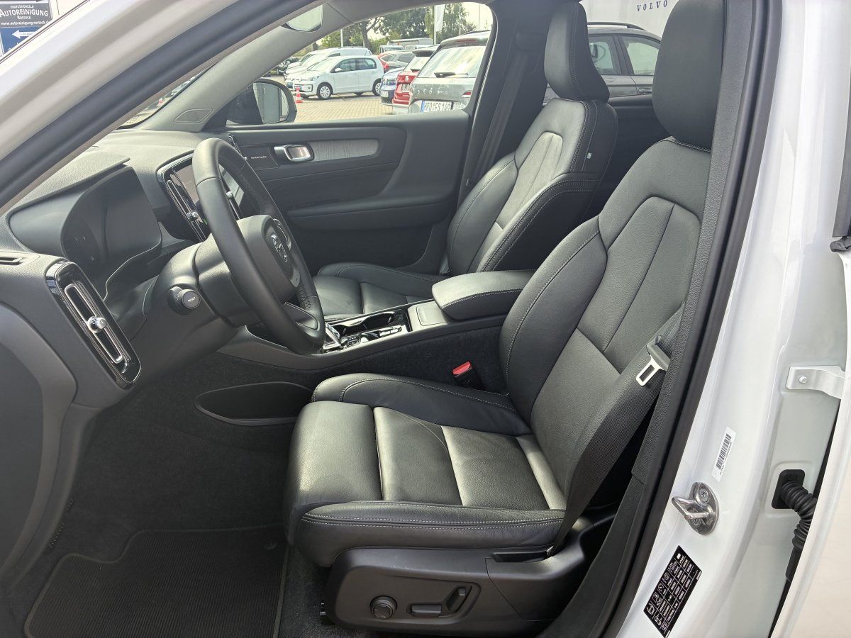 Volvo XC40 B4 Ultra Dark Memory inkl. Winterräder