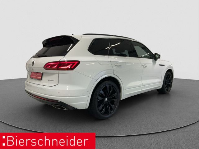 Volkswagen Touareg 3.0 TSI eHybrid R - Samsaru's Car Outlet