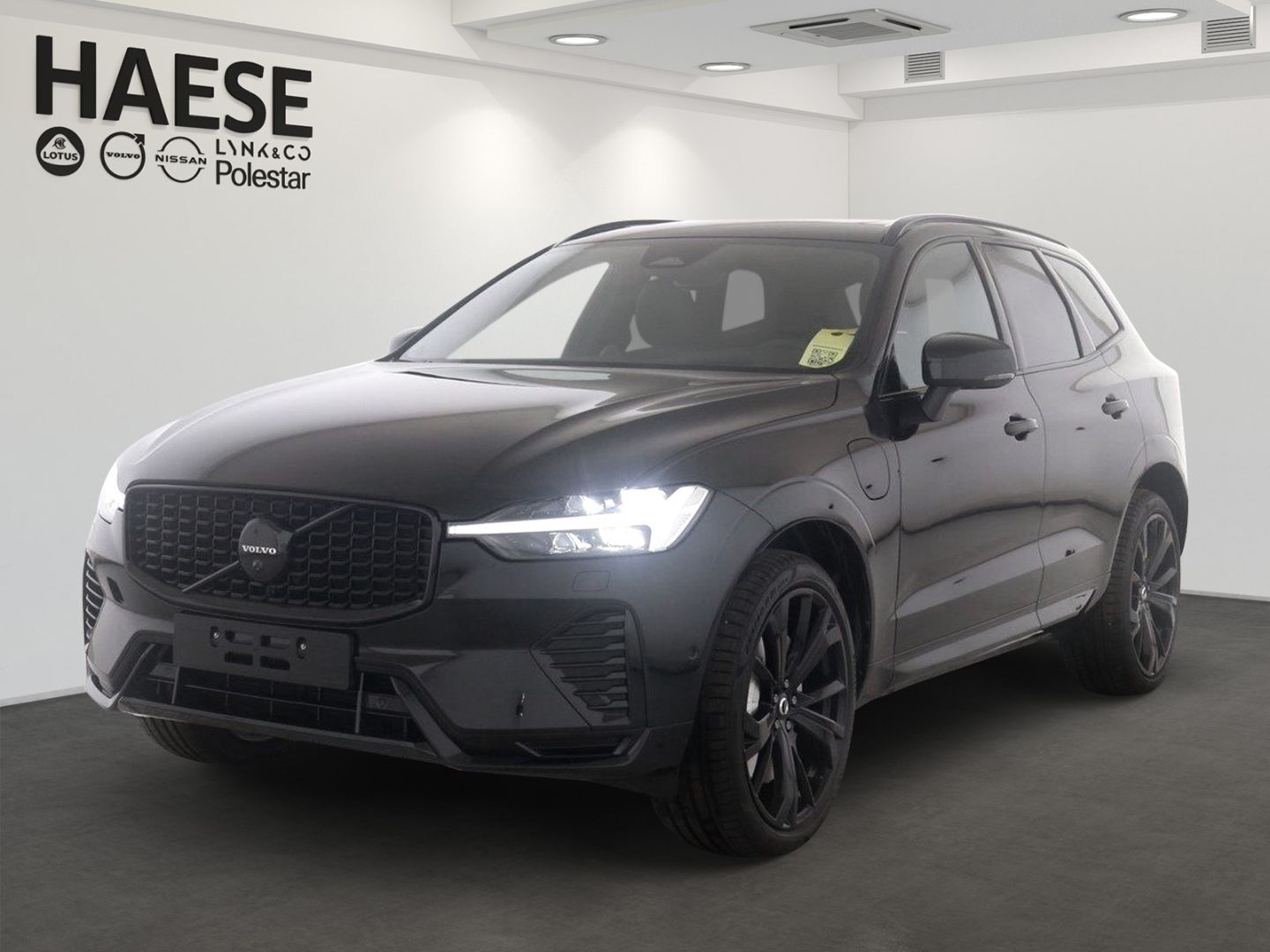 Volvo XC60 T8 Plus Black Edition Plug-In Hybrid AWD - Samsaru's Car Outlet