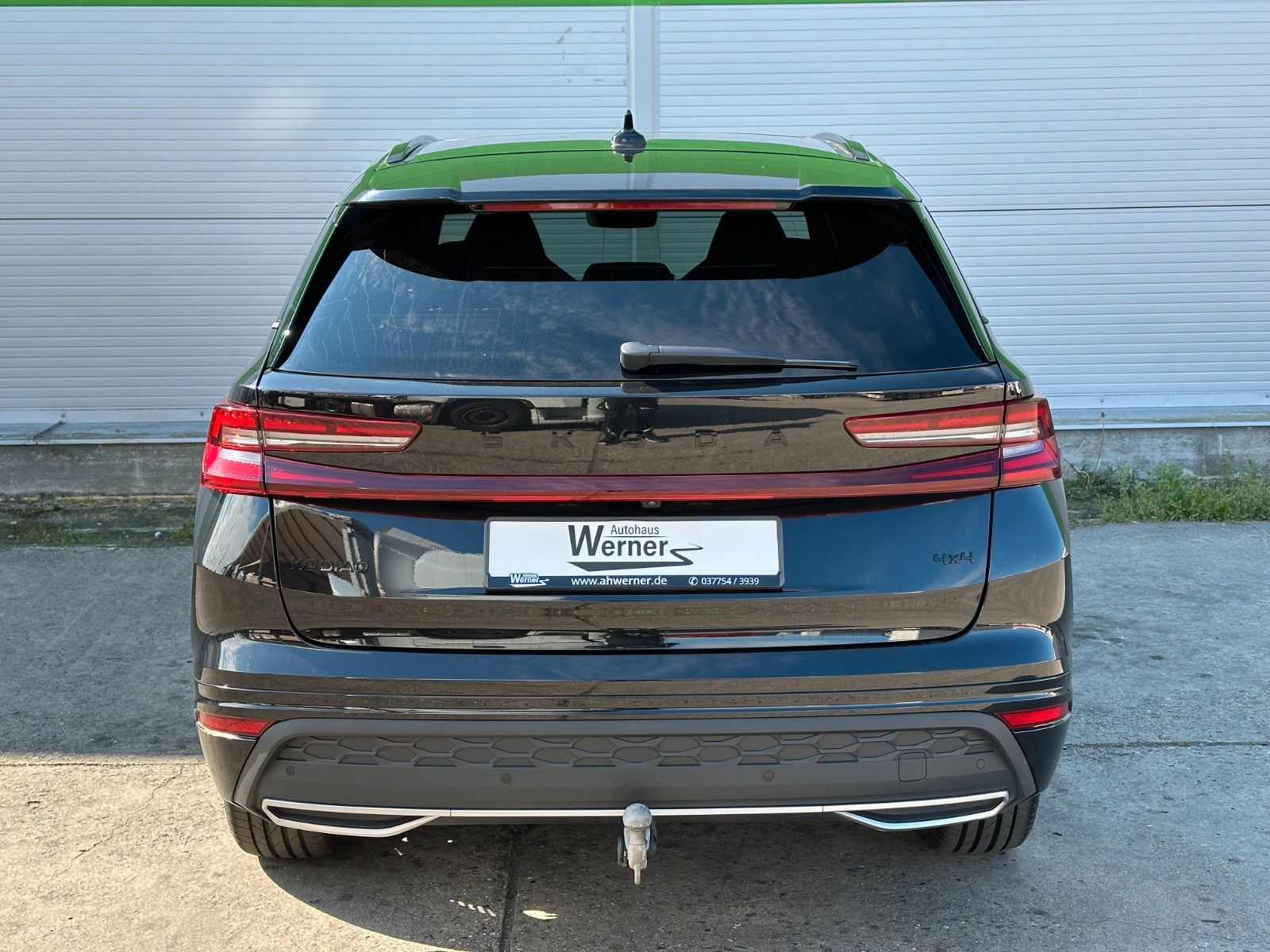 Skoda 193PS 4x4 Sportline STHZ PADACH DCC eHK LM20"AHK