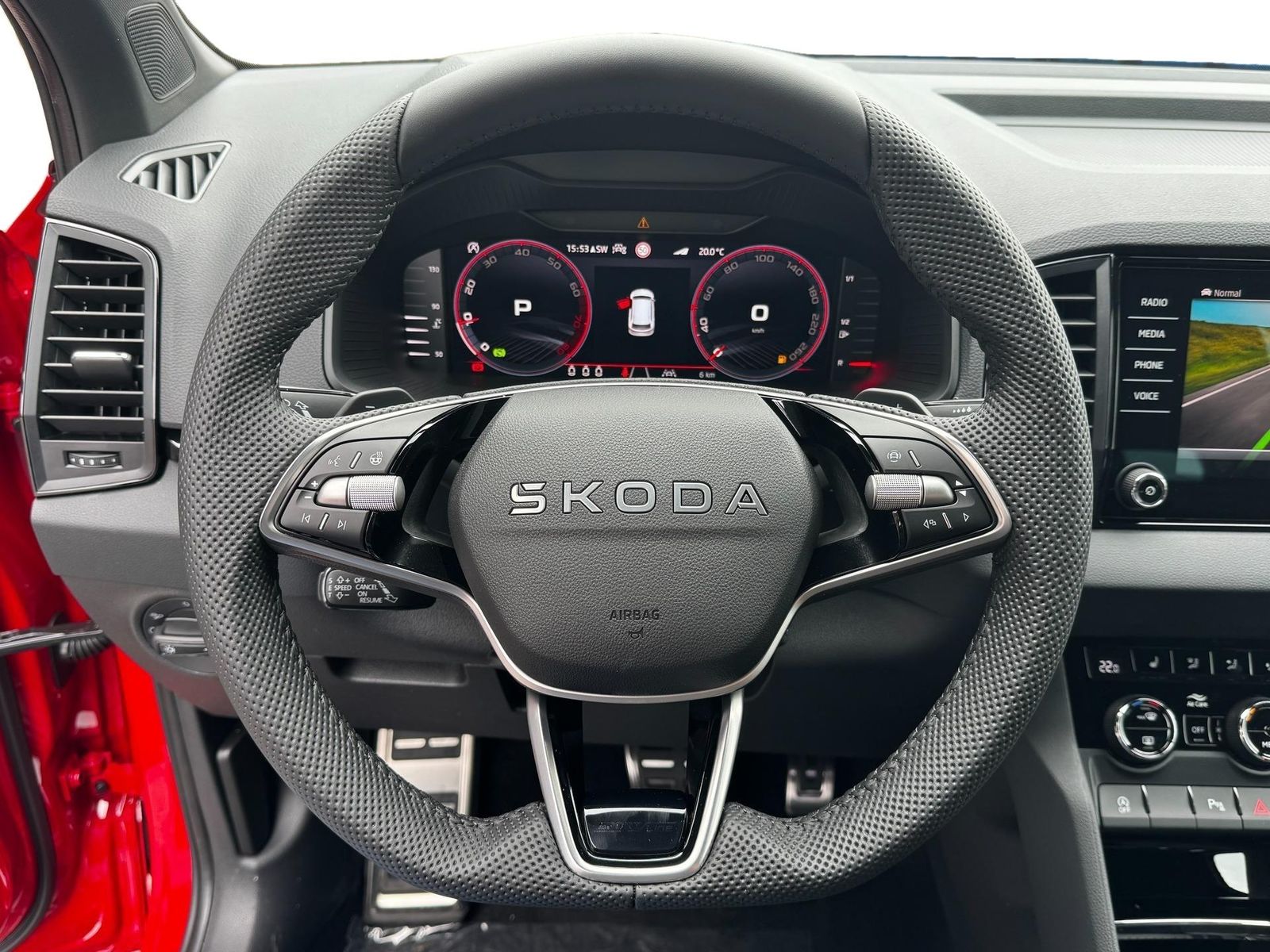 Skoda Karoq 1,5 TSI DSG Sportline 2ZKlimaautomatik ...