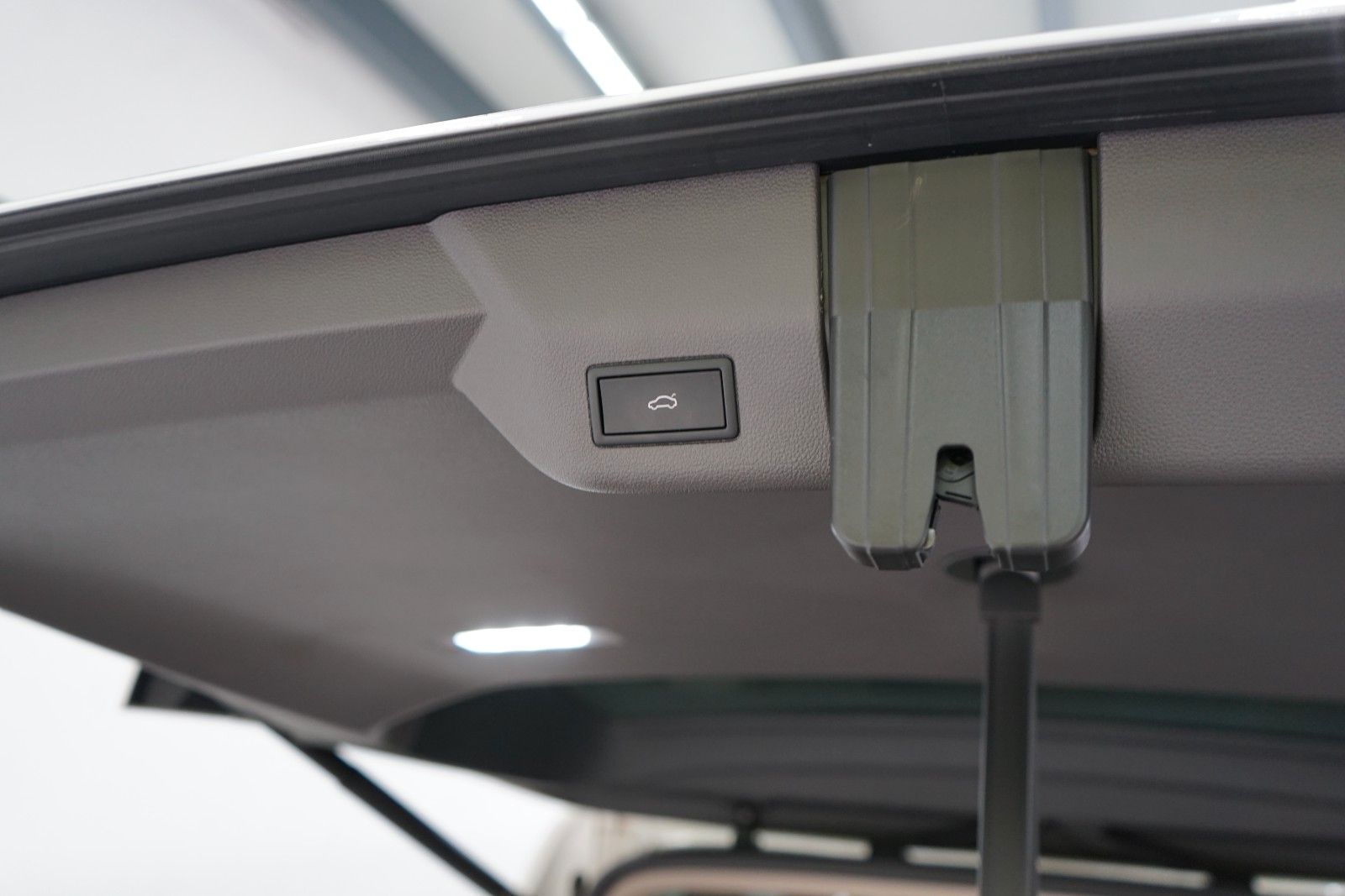 Volkswagen T7 Multivan Lang 2.0 TSI Style/Leder/Mega-Spec!