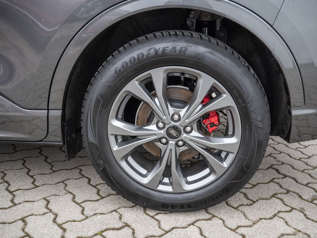 Ford KUGA ST-LINE X - Samsaru's Car Outlet