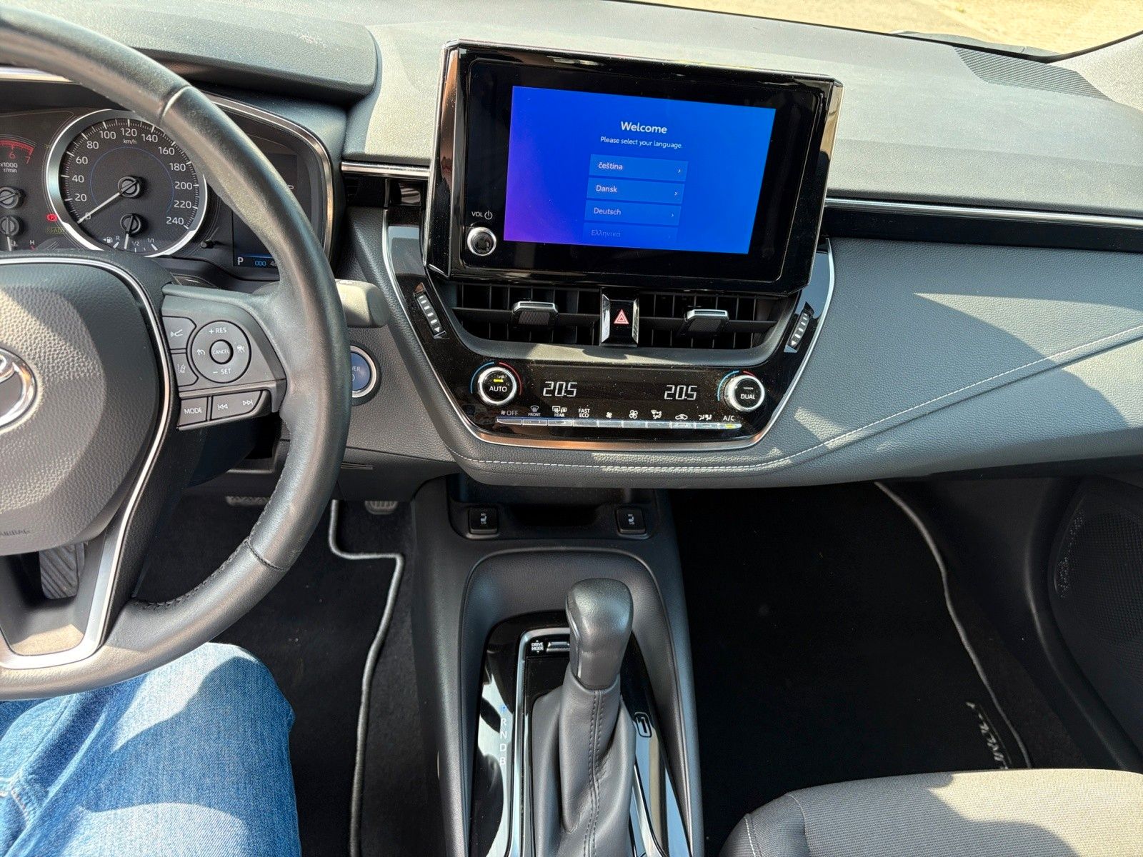 Toyota Corolla Touring Sports Hybrid Business Edition - Samsaru's Car Outlet