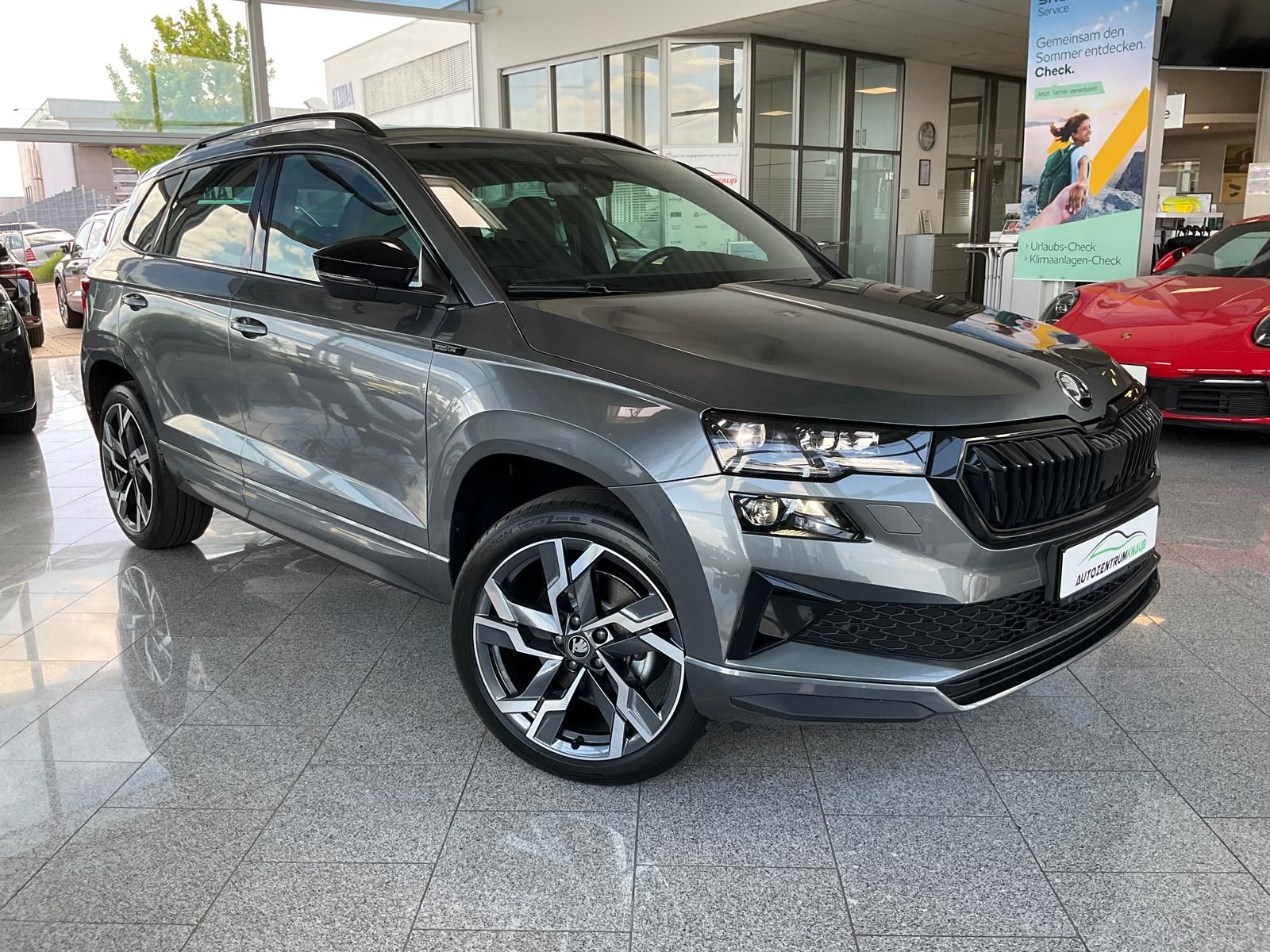 Skoda Karoq 2.0TSI Sportline 4x4 AHK Standheizung Alca