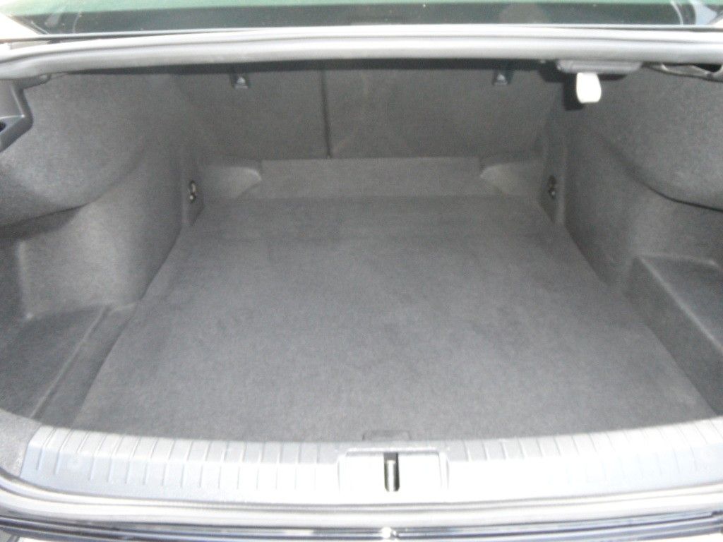 Volkswagen Passat 2.0 TDI SCR DSG - Samsaru's Car Outlet