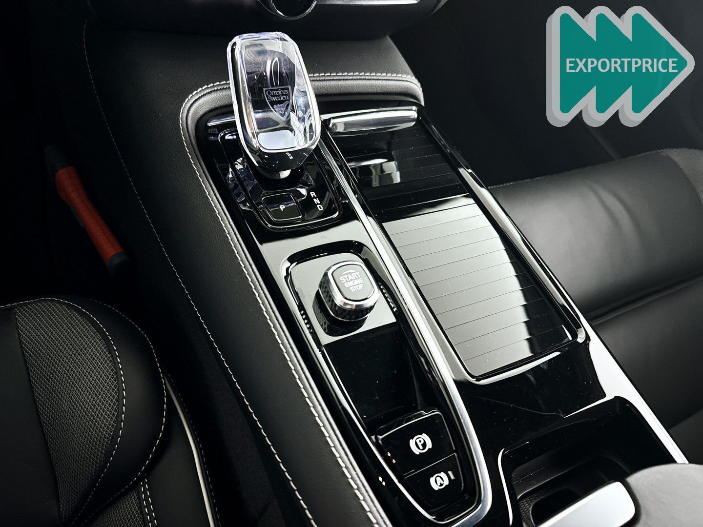 Volvo V60 T6 Plug-in hybrid AWD Plus Dark | Parkeercam