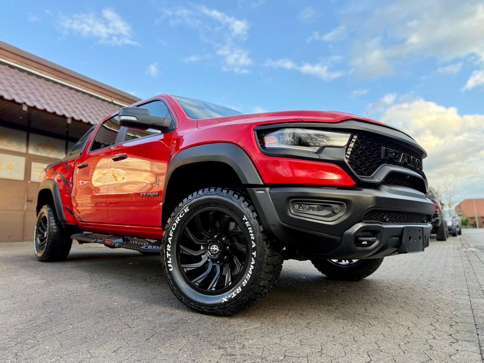 Dodge V8*TRX KIT*OFFROAD*ROLLBAR*4X4*AHK*NAVI*BÜGEL*