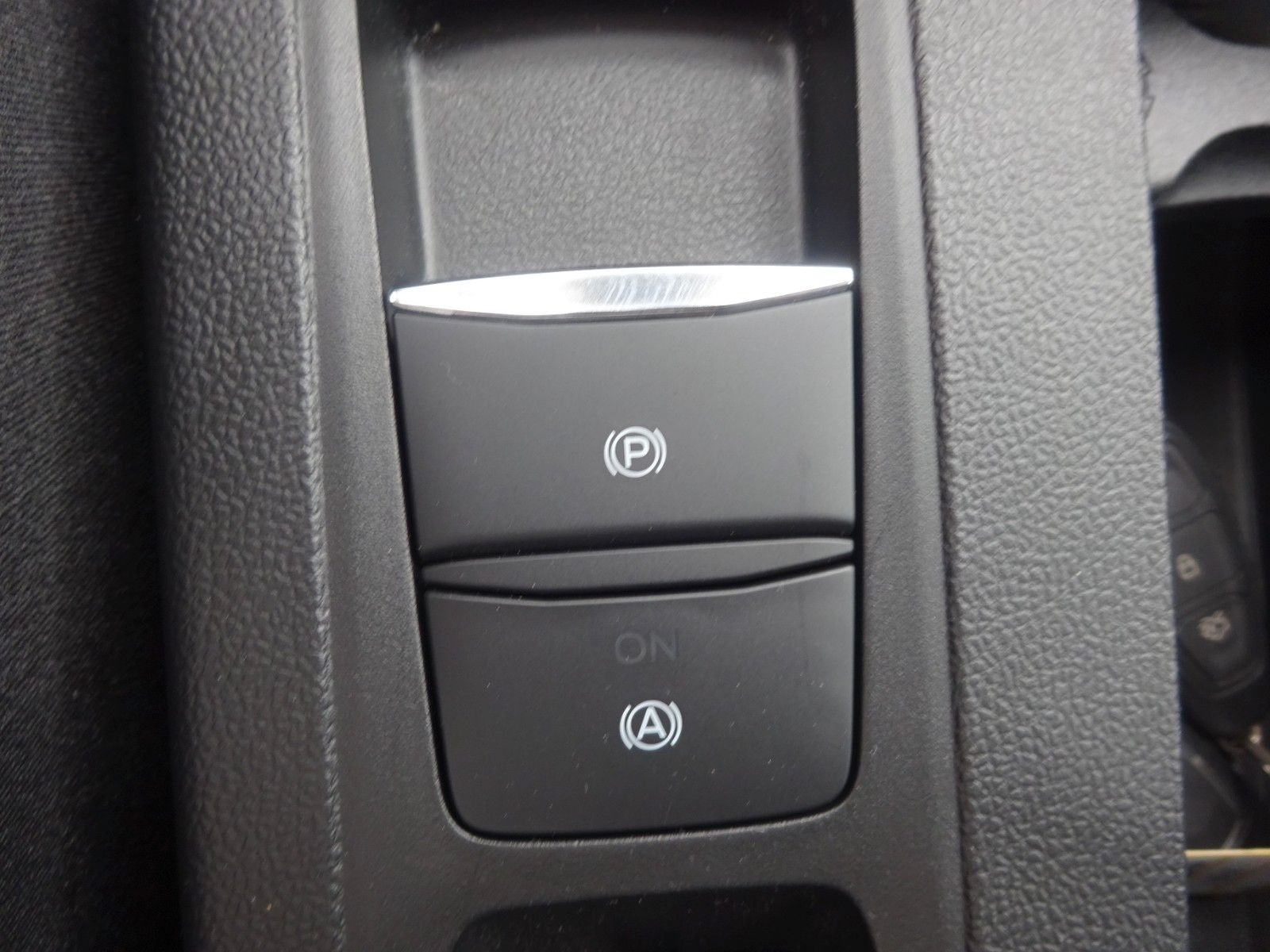 Ford Focus Turnier ST-Line X Autom AHK iACC HuD