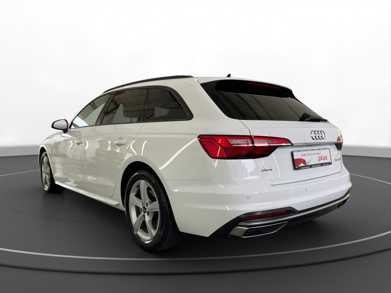Audi A4 Avant 35 TFSI S tronic advanced - Samsaru's Car Outlet