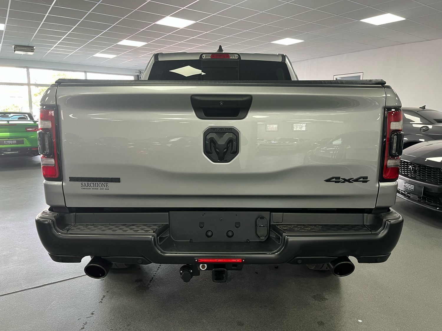 Dodge RAM 5,7l V8 *BIGHORN/12 ZOLL Display/SHZ/LED/AHK