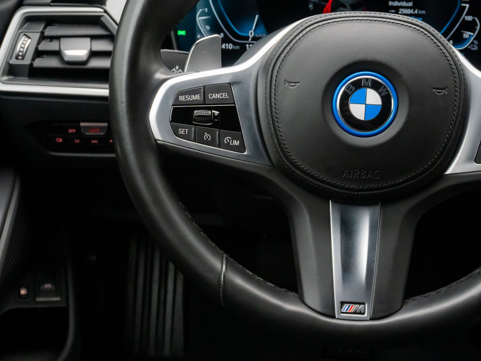 BMW 320e - Samsaru's Car Outlet