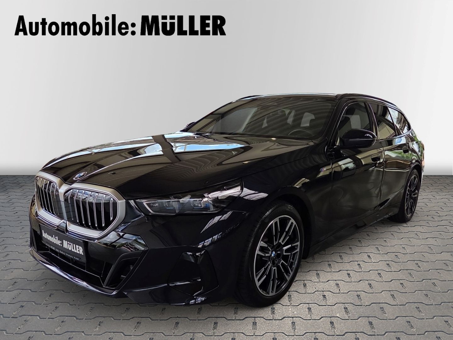 BMW 520 M Sport xDrive HUD AHK-el. klappb. El. Panod