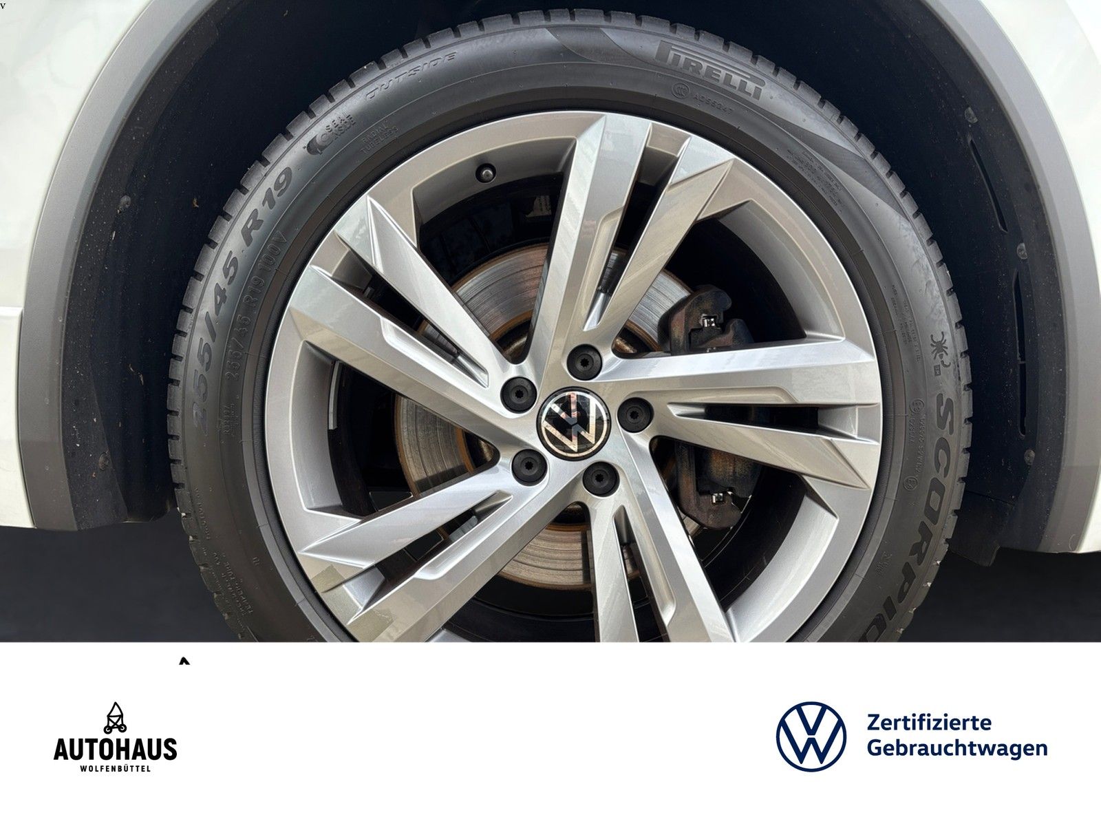 Volkswagen Tiguan R-Line 2.0 TDI DSG 4Motion AHK CAM NAV
